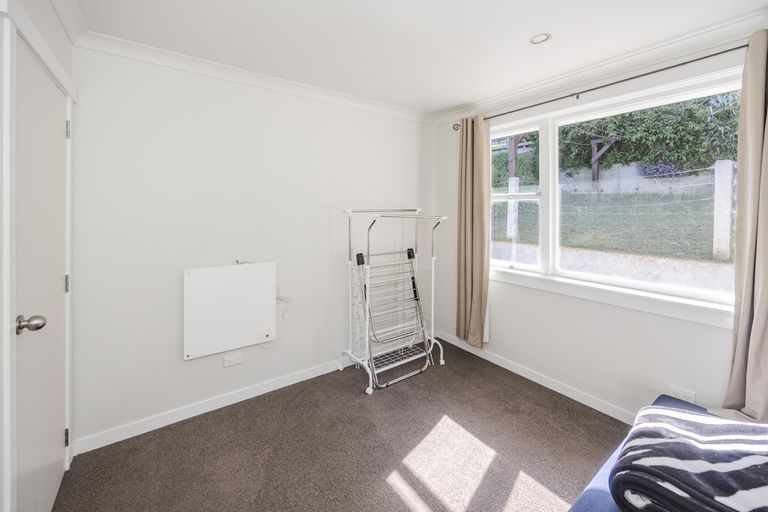 Photo of property in 16 Tay Street, Oamaru North, Oamaru, 9400