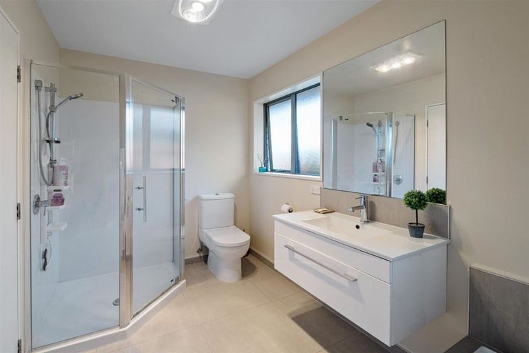 Photo of property in 9 Charente Way, Yaldhurst, Christchurch, 8042