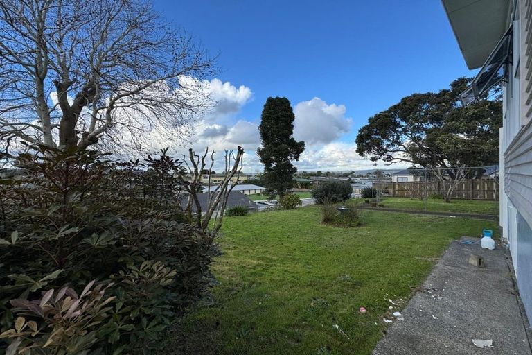 Photo of property in 73 Christmas Road, Manurewa, Auckland, 2102