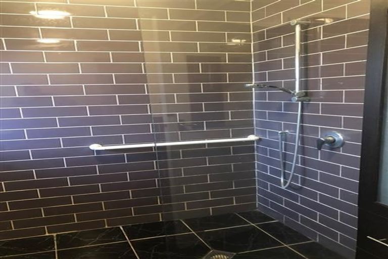 Photo of property in 17 Mildmay Road, Henderson, Auckland, 0610