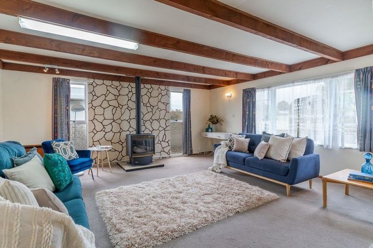 Photo of property in 16 Fergusson Street, Solway, Masterton, 5810