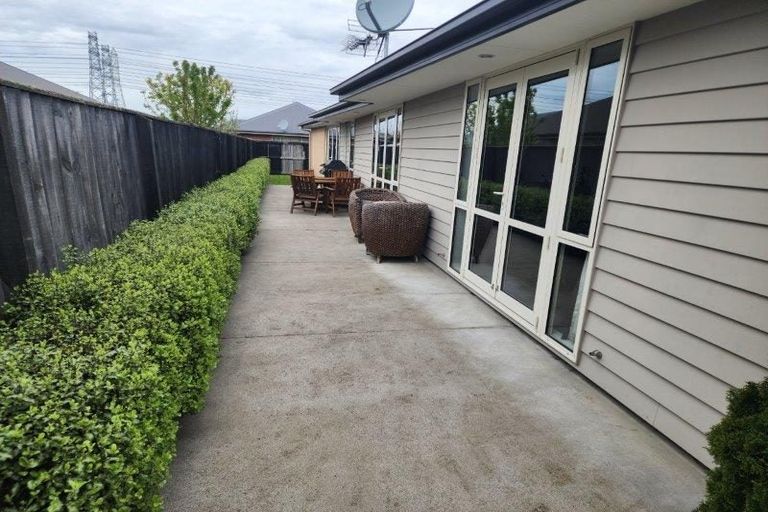 Photo of property in 34 Jarnac Boulevard, Yaldhurst, Christchurch, 8042