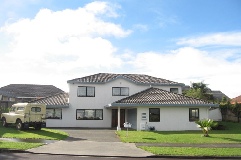 Photo of property in 8 Stewart Gibson Place, Manurewa, Auckland, 2105