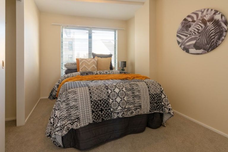 Photo of property in Courtenay Apartments, 502/120 Courtenay Place, Te Aro, Wellington, 6011