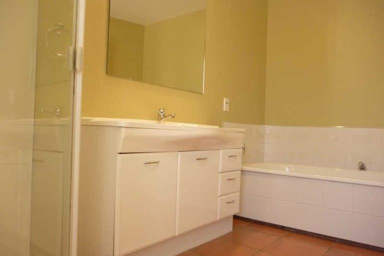 Photo of property in 26 Mallard Place, Woolston, Christchurch, 8023