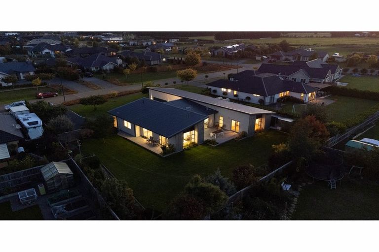 Photo of property in 24 Elizabeth Allen Drive, West Melton, 7618