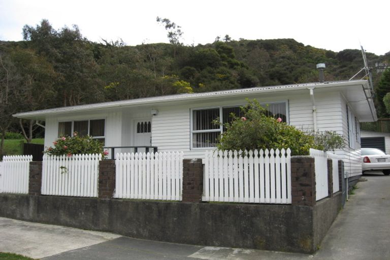 Photo of property in 42 Enfield Street, Wainuiomata, Lower Hutt, 5014