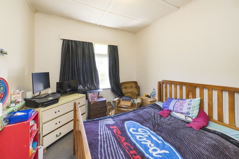 Photo of property in 1a Collins Crescent, Feilding, 4702