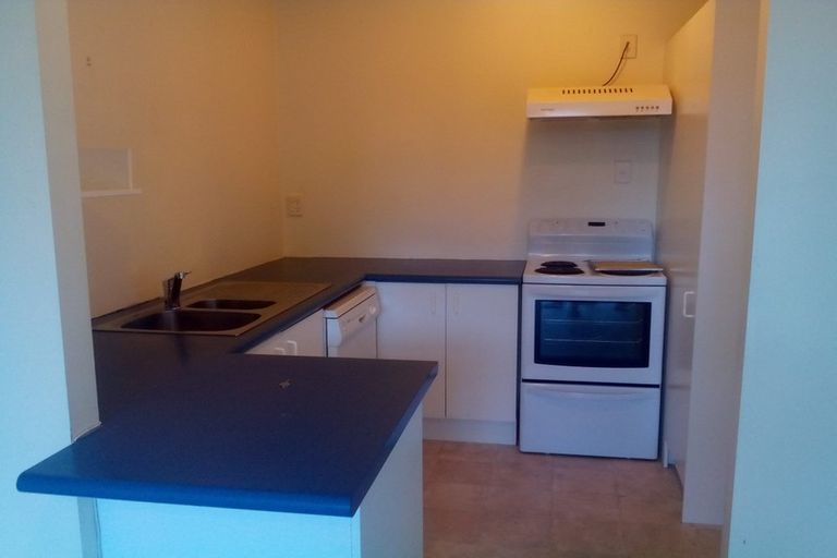 Photo of property in 16/61a Birkdale Road, Birkdale, Auckland, 0626