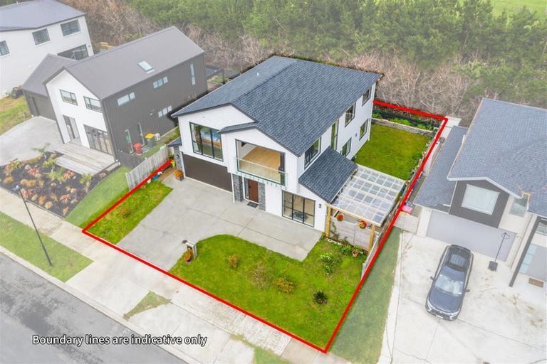 Photo of property in 38 Resolution Drive, Gulf Harbour, Whangaparaoa, 0930