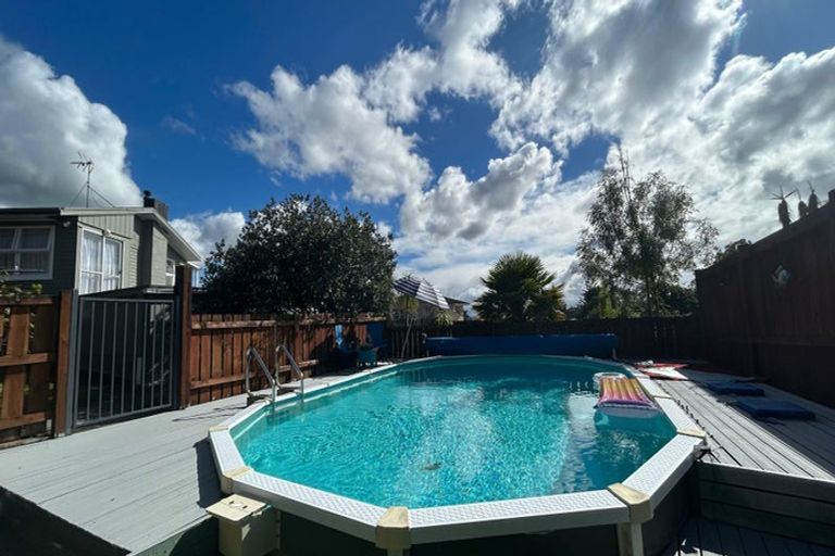 Photo of property in 38 Sunvue Road, Glen Eden, Auckland, 0602