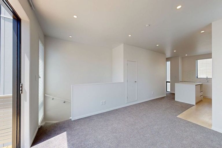 Photo of property in 53 Kamahi Place, Paraparaumu, 5032