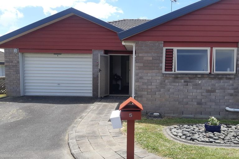 Photo of property in 5 The Boulevard, Red Beach, 0932