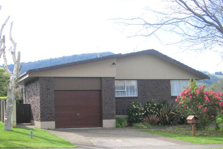 Photo of property in 28 Hodgkins Street, Pukehangi, Rotorua, 3015