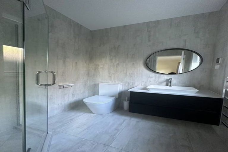 Photo of property in 17 Babina Avenue, Kumeu, 0810