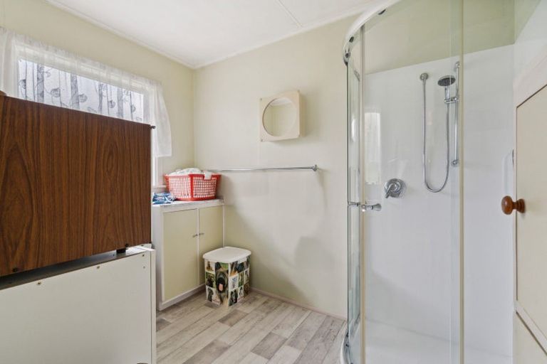 Photo of property in 12 Linley Place, Levin, 5510