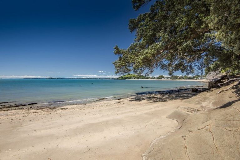 Photo of property in 128a Vauxhall Road, Narrow Neck, Auckland, 0624