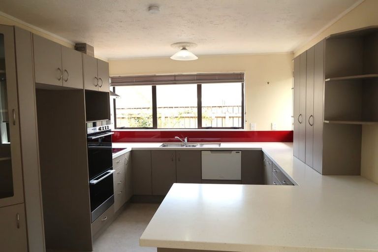 Photo of property in 5a Waimarie Avenue, Paraparaumu, 5032