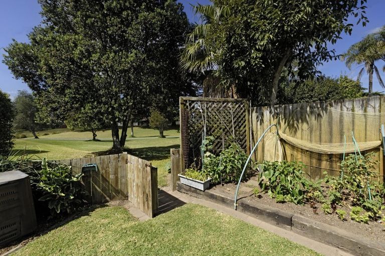 Photo of property in 18 Santa Barbara Drive, Papamoa Beach, Papamoa, 3118