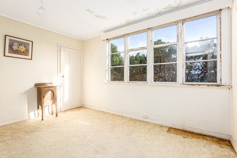 Photo of property in 131 Nevay Road, Miramar, Wellington, 6022