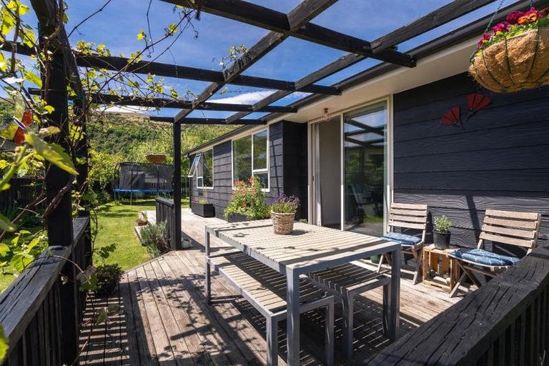 Photo of property in 81 Centennial Avenue, Arrowtown, 9302