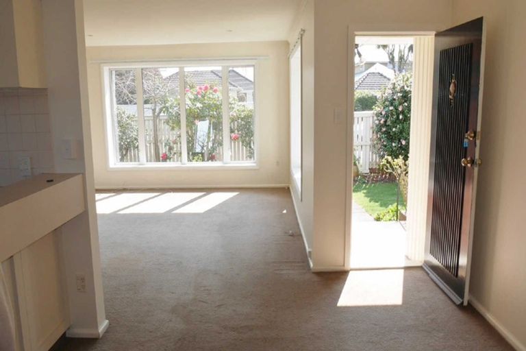 Photo of property in 2/224 Ilam Road, Ilam, Christchurch, 8041