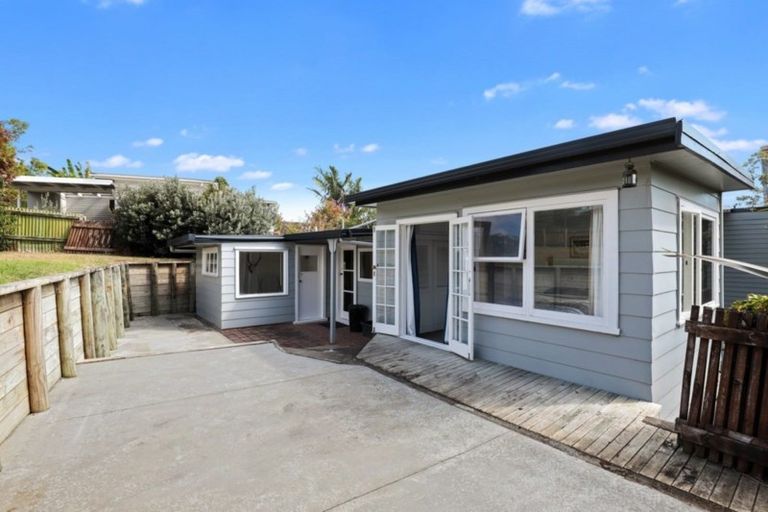 Photo of property in 69 Lorenzen Bay Road, Raglan, 3225