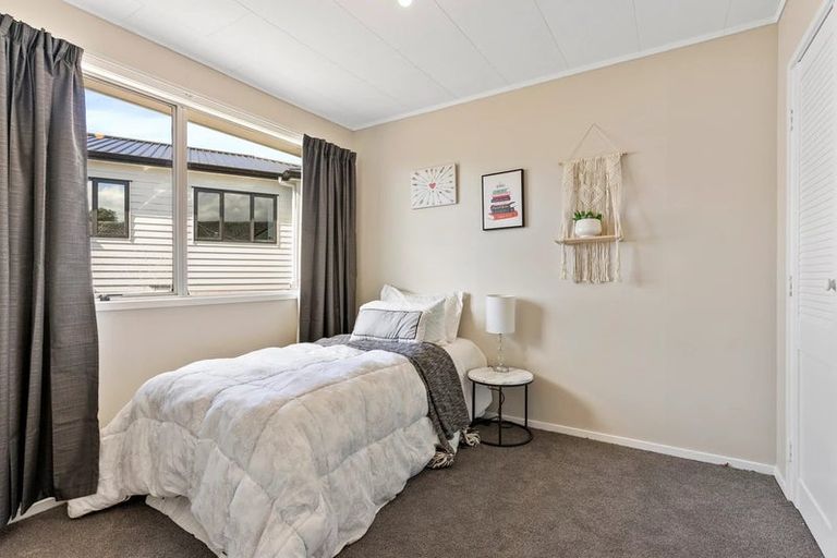 Photo of property in 39 Court Town Close, Mangere, Auckland, 2022