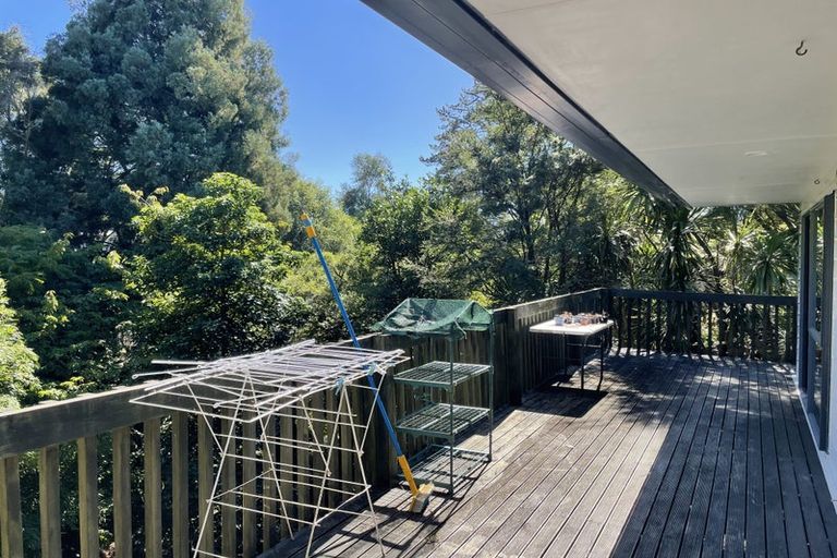 Photo of property in 36a Fairmount Road, Titirangi, Auckland, 0604
