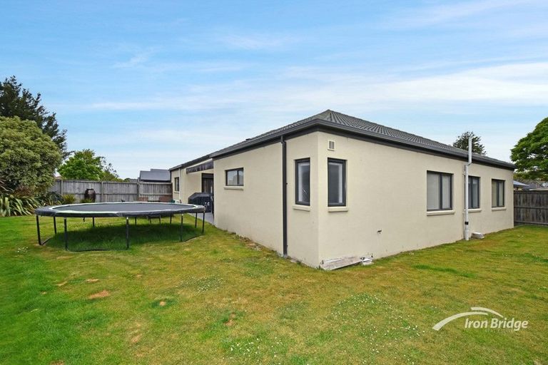 Photo of property in 65 Coolspring Way, Redwood, Christchurch, 8051