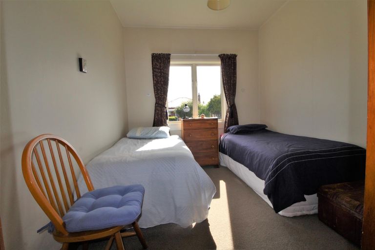 Photo of property in 19 Helena Street, Lumsden, 9730