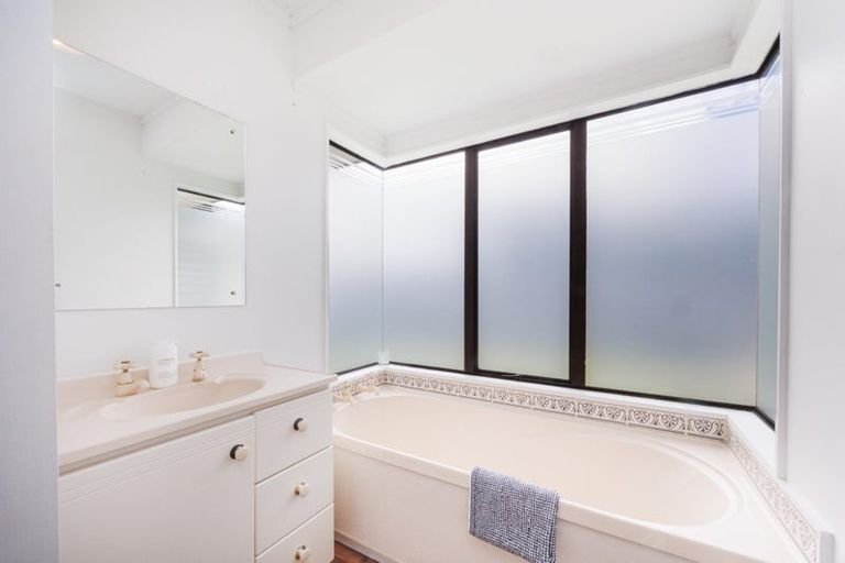 Photo of property in 12 Humber Street, Rongotea, 4476