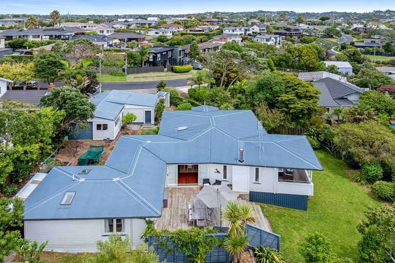 Photo of property in 18a Willis Street, Torbay, Auckland, 0630