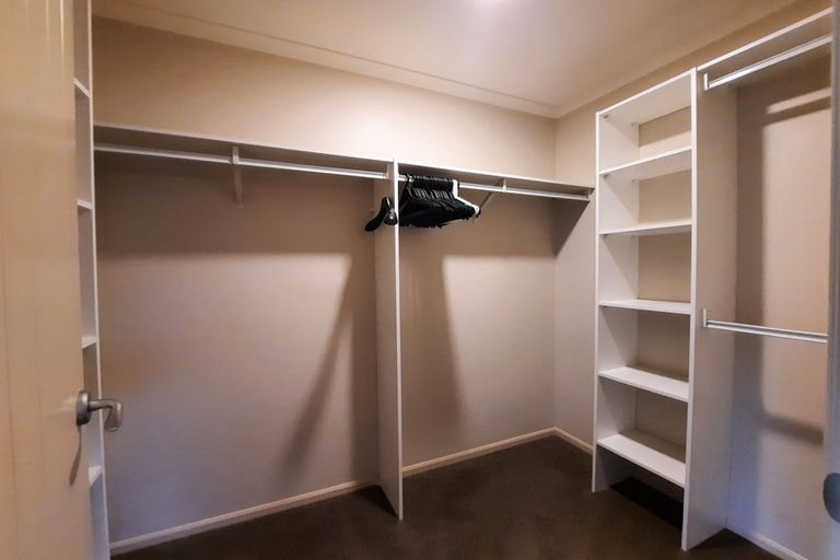 Photo of property in 10 Newbury Place, Schnapper Rock, Auckland, 0632