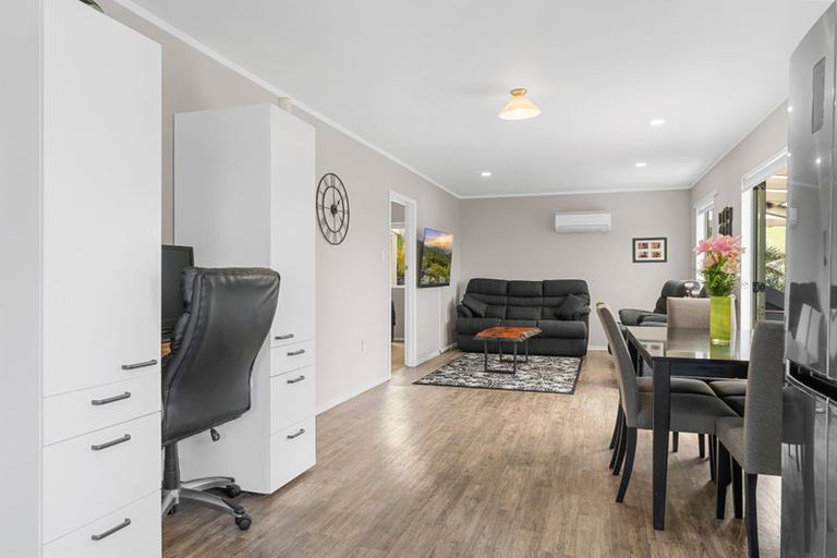 Photo of property in 338 South Road, Waipu, 0582