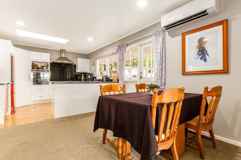 Photo of property in 7 Luff Place, Whitby, Porirua, 5024