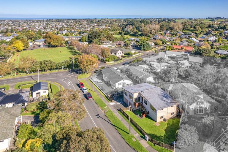 Photo of property in 75 Parkes Avenue, Saint Johns Hill, Whanganui, 4501