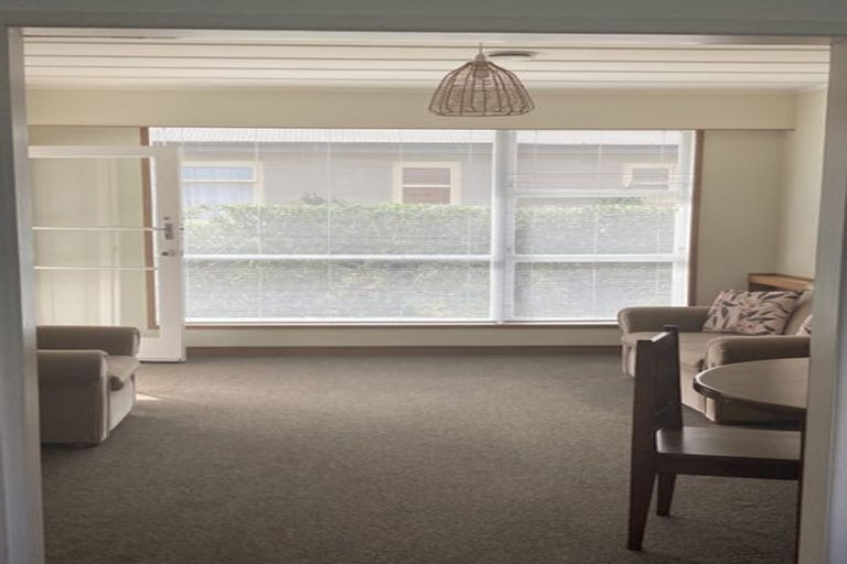 Photo of property in 2/12 The Parade, Bucklands Beach, Auckland, 2012