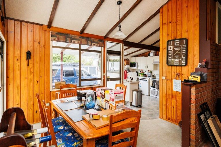 Photo of property in 182 Amberley Avenue, Highbury, Palmerston North, 4412