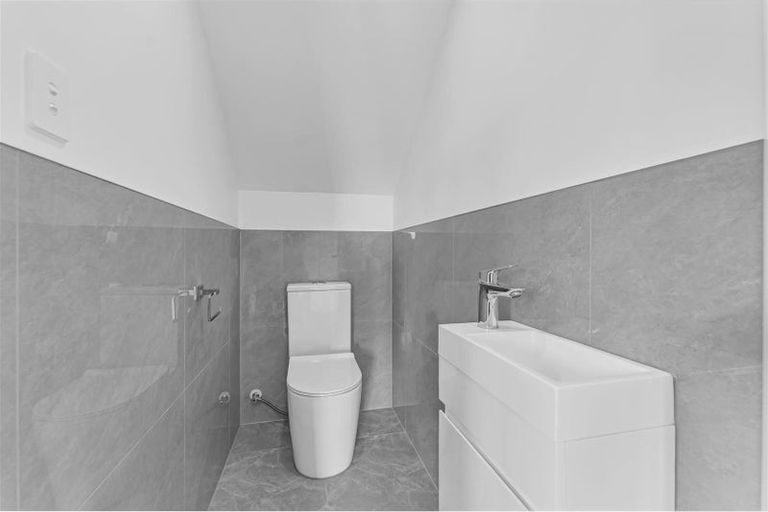 Photo of property in 61 Maungakaraka Road, Karaka, 2580