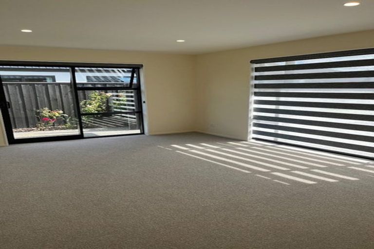 Photo of property in 6 Roles Way, Rolleston, 7615