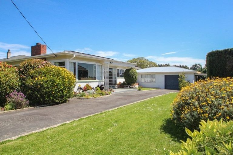 Photo of property in 70 Awamoa Road, Holmes Hill, Oamaru, 9401