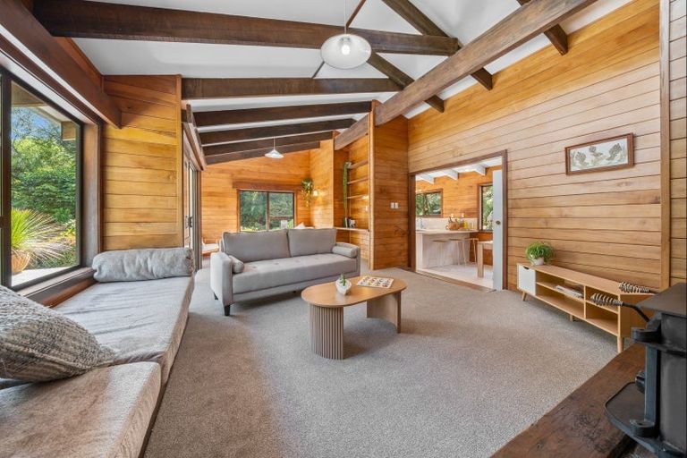 Photo of property in 66 Kent Terrace, Midhirst, Stratford, 4394