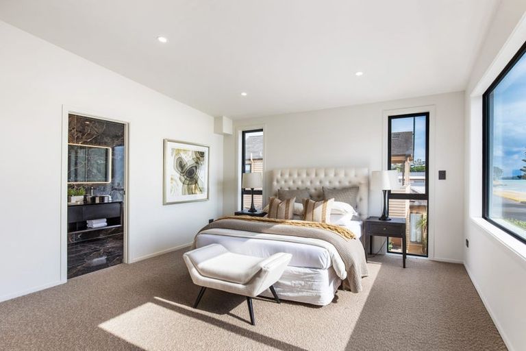Photo of property in 18a The Esplanade, Eastern Beach, Auckland, 2012