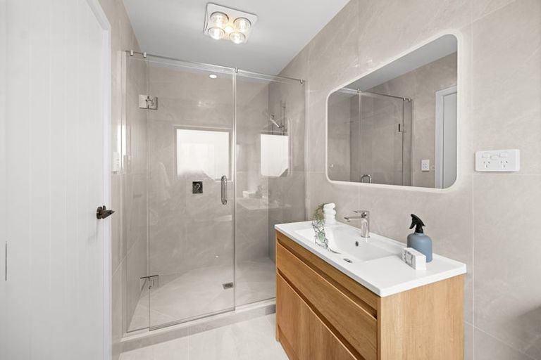 Photo of property in 70 Overton Street, Rototuna North, 3210