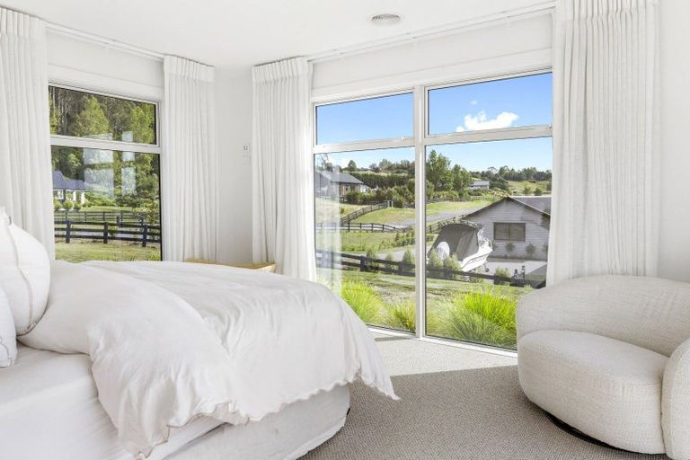 Photo of property in 13 Lochinvar Lane, Acacia Bay, Taupo, 3385
