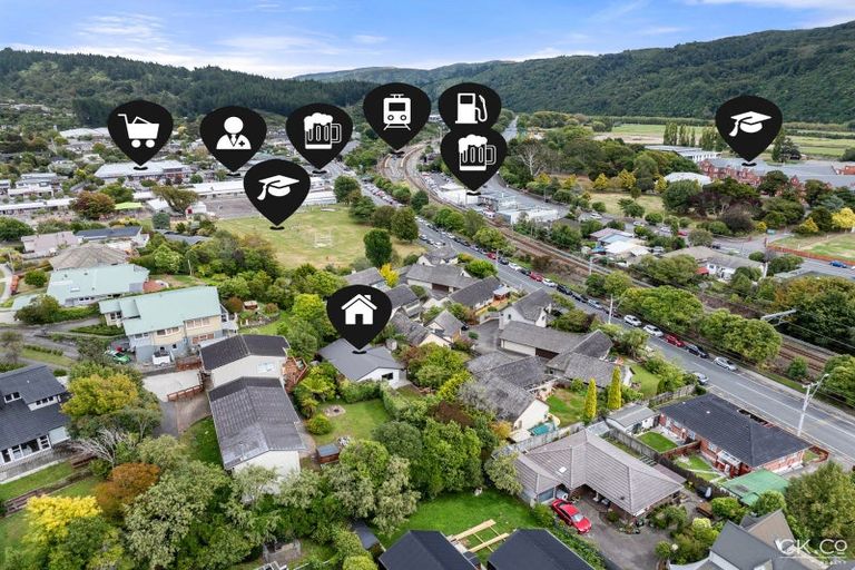 Photo of property in 32a Dowling Grove, Silverstream, Upper Hutt, 5019