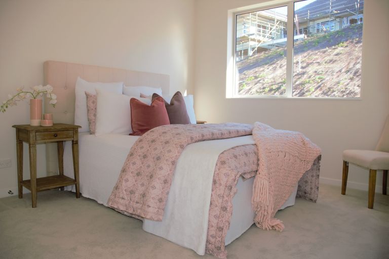 Photo of property in 98 Godfrey Drive, Orewa, 0931