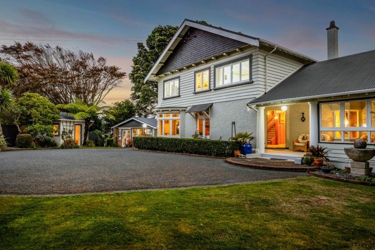 Photo of property in 49 Waihi Road, Hawera, 4610