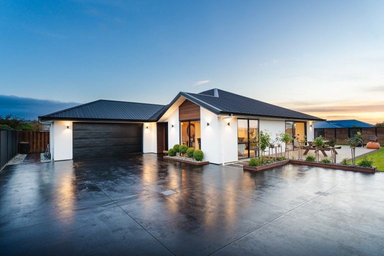 Photo of property in 17 Marjorie Lane, Mosgiel, 9024
